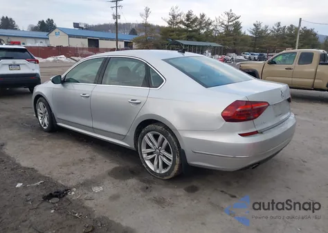 2017 Volkswagen Passat 1.8T Se z USA, uszkodzony, nr VIN 1VWGT7A39HC076198